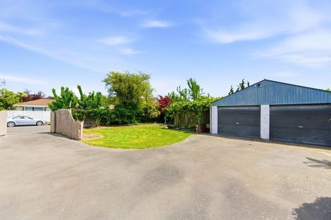 Photo of property in 8 Nyoli Street, Northcote, Christchurch, 8052