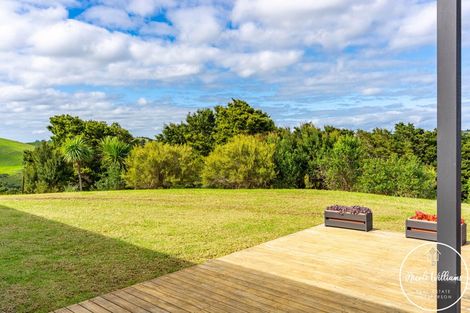 Photo of property in 297 Heatley Road, Whakapirau, Maungaturoto, 0583