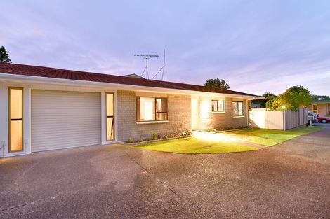 Photo of property in 19 Lillian Place, Orewa, 0931