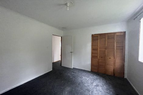 Photo of property in 10 Magdalen Place, West Harbour, Auckland, 0618