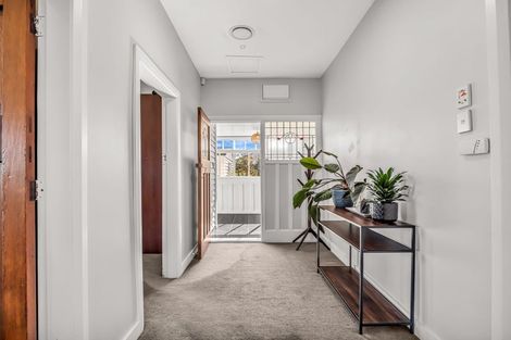 Photo of property in 6 Mortlake Street, Islington, Christchurch, 8042