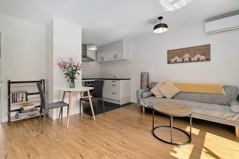 Photo of property in 1/42 Hallenstein Street, Queenstown, 9300