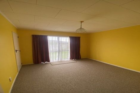 Photo of property in 10 Broadbelt Grove, Levin, 5510