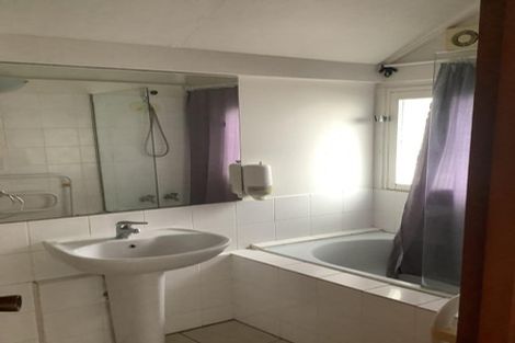 Photo of property in 1/136 Holly Road, St Albans, Christchurch, 8014