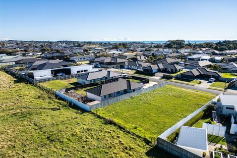 Photo of property in 18 Longstaff Drive, Bell Block, New Plymouth, 4312
