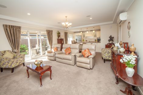 Photo of property in 15 Old Red Barn Road, Halswell, Christchurch, 8025