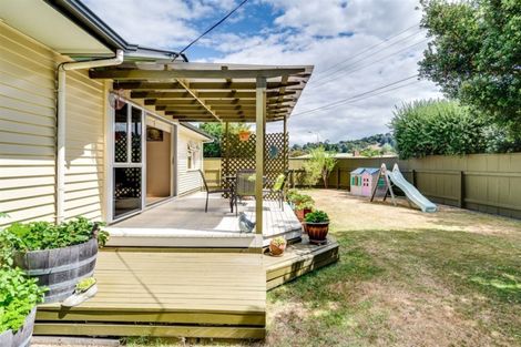 Photo of property in 75 Church Road, Taradale, Napier, 4112