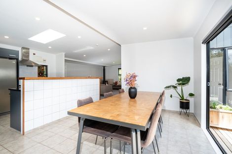 Photo of property in 24a Cambridge Road, Riverhead, 0820