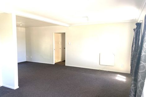 Photo of property in 10b Ted Gilberd Place, Newlands, Wellington, 6037