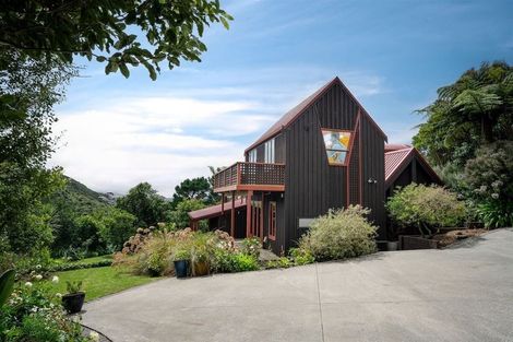 Photo of property in 64 Nalanda Crescent, Broadmeadows, Wellington, 6035