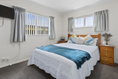 Photo of property in 1 Pohutukawa Grove, Titahi Bay, Porirua, 5022