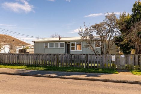 Photo of property in 6 Glenfield Crescent, Mairehau, Christchurch, 8052