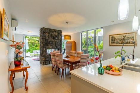 Photo of property in 7 Merani Street, Narrow Neck, Auckland, 0622