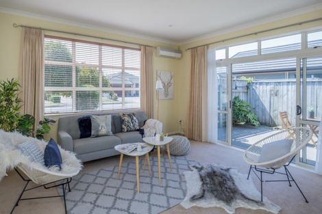 Photo of property in 25 San Priamo Place, Paraparaumu Beach, Paraparaumu, 5032