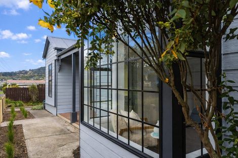 Photo of property in 6 Queen Street, Mosgiel, 9024