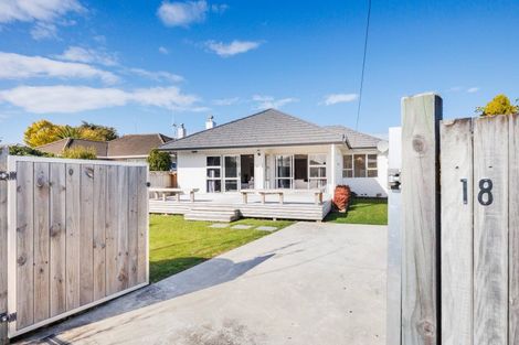 Photo of property in 18 East Street, Terrace End, Palmerston North, 4410