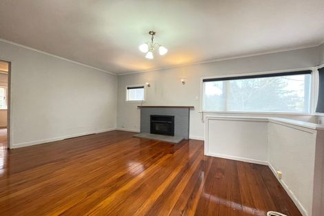 Photo of property in 42 Lyons Avenue, Murrays Bay, Auckland, 0630