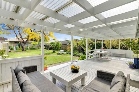 Photo of property in 10 Claxton Place, Saint Martins, Christchurch, 8022