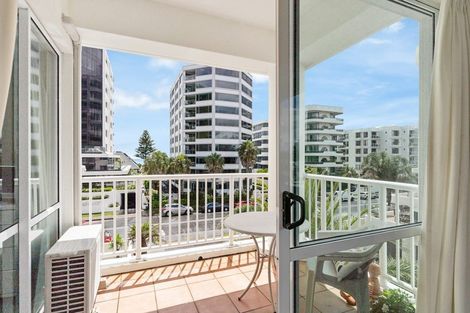 Photo of property in 12 Maunganui Road, Mount Maunganui, 3116