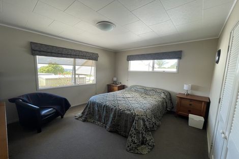 Photo of property in 459 Don Buck Road, Massey, Auckland, 0614