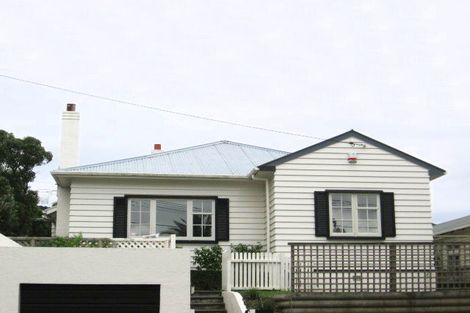 Photo of property in 96 Ranui Crescent, Khandallah, Wellington, 6035