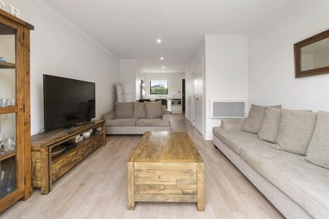 Photo of property in 6/2 Brandon Road, Glen Eden, Auckland, 0602