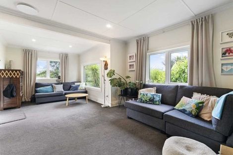 Photo of property in 3 Huia Road, Titirangi, Auckland, 0604