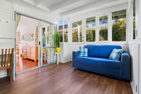 Photo of property in 18 Alexander Avenue, Torbay, Auckland, 0630