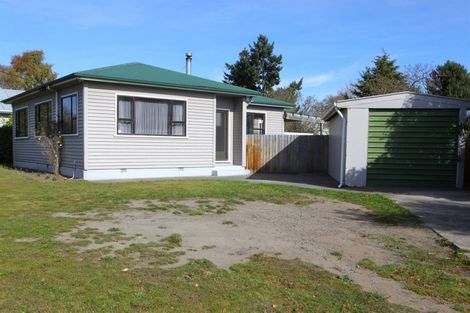 Photo of property in 35 Pannell Avenue, Wainoni, Christchurch, 8061