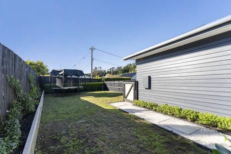 Photo of property in 21 Lowtherhurst Road, Massey, Auckland, 0614