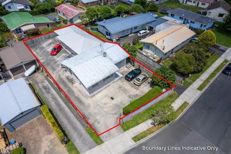 Photo of property in 12 Crescent Court, Melville, Hamilton, 3206