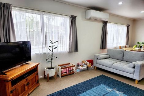 Photo of property in 37a Hukanui Road, Fairfield, Hamilton, 3214