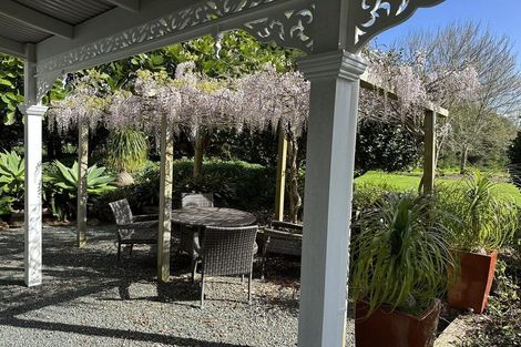 Photo of property in 36 James Mackie Road, Helensville, 0875