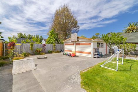 Photo of property in 60 Wilsons Road, Saint Martins, Christchurch, 8022