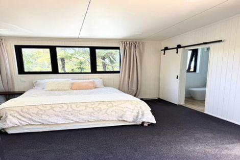Photo of property in 3 Huia Road, Titirangi, Auckland, 0604