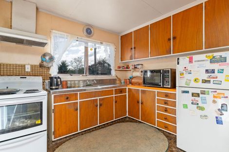 Photo of property in 8 Papawai Road, Greytown, 5712