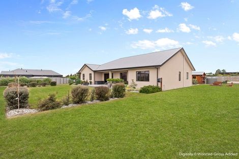 Photo of property in 11 Paradise Way, Amberley, 7410