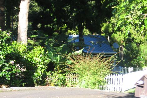 Photo of property in 41 Longfellow Parade, Glen Eden, Auckland, 0604