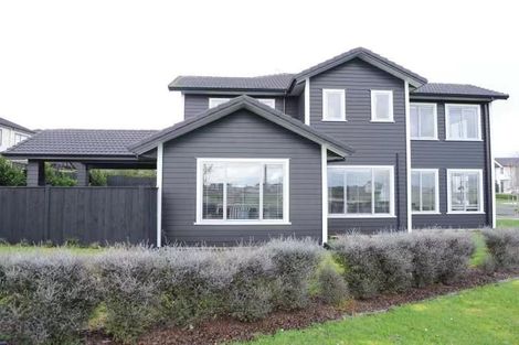 Photo of property in 11 Fountain Avenue, Karaka, Papakura, 2113