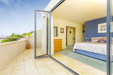 Photo of property in 123 Golf Road, Titirangi, Auckland, 0600