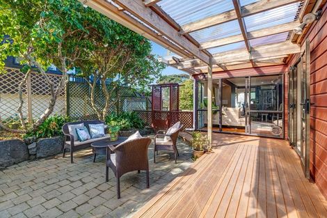 Photo of property in 2/8 Antrim Grove, Bayview, Auckland, 0629
