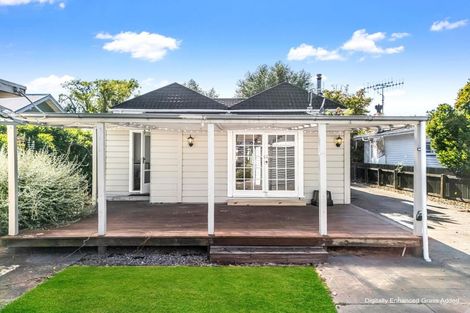 Photo of property in 702 Avenue Road West, Saint Leonards, Hastings, 4120