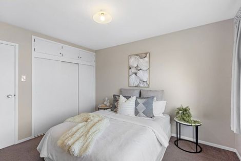 Photo of property in 124 Lake Terrace Road, Burwood, Christchurch, 8061
