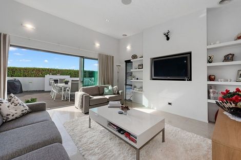 Photo of property in 1 Amberley Place, Flagstaff, Hamilton, 3210