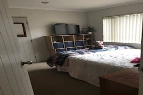 Photo of property in 116a Royal Road, Massey, Auckland, 0614