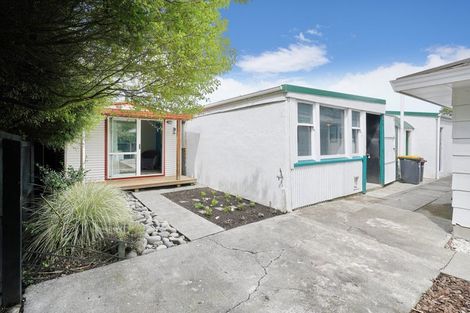 Photo of property in 33 Seymour Street, Hornby, Christchurch, 8042