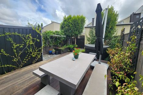 Photo of property in 5 Kanuka Road, Hobsonville, Auckland, 0616