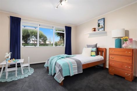 Photo of property in 60 Lee Road, Hannahs Bay, Rotorua, 3010
