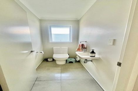 Photo of property in 8 Kahuparere Crescent, Pyes Pa, Tauranga, 3112