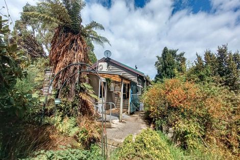 Photo of property in 14 Half Mile Road, Tuatapere, 9620